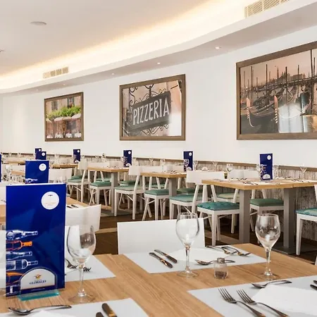 Apartahotel Globales Bouganvilla 3*