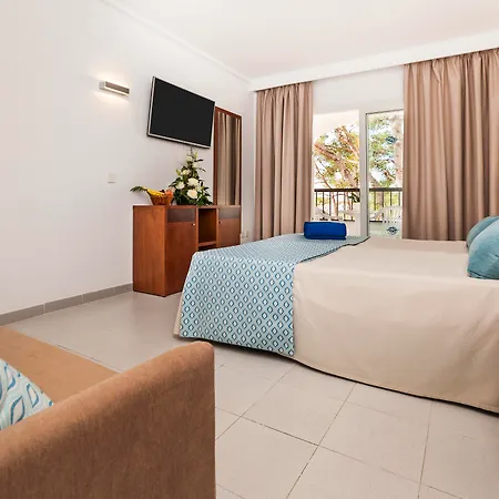 Aparthotel Globales Bouganvilla Sa Coma (Mallorca)