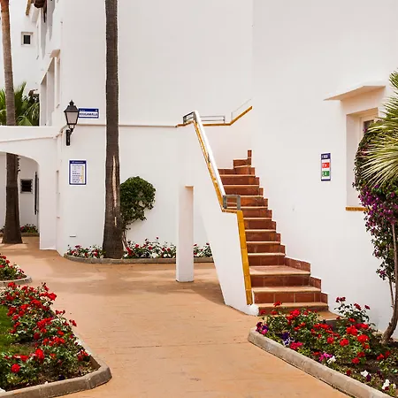 Globales Bouganvilla Apartahotel 3*